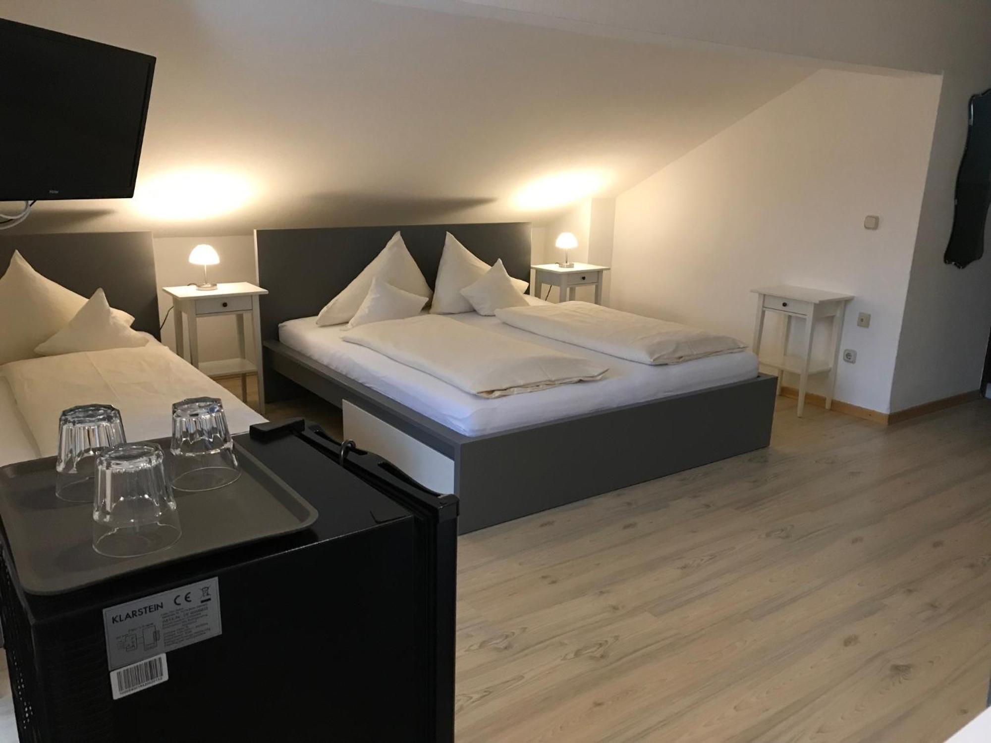 Abendruhe Hotel - Kontaktloser Check In Oberhaching Dış mekan fotoğraf