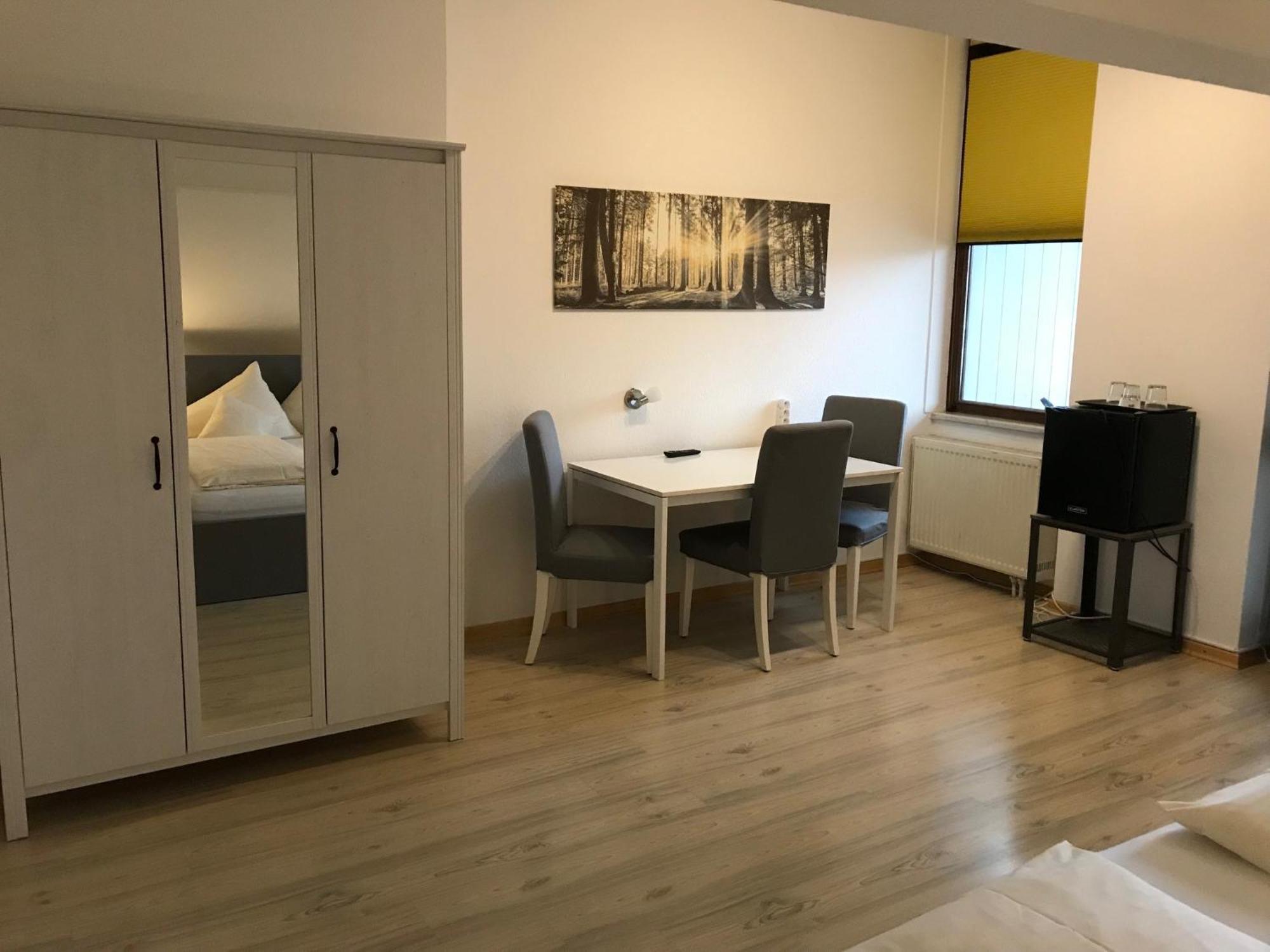 Abendruhe Hotel - Kontaktloser Check In Oberhaching Dış mekan fotoğraf